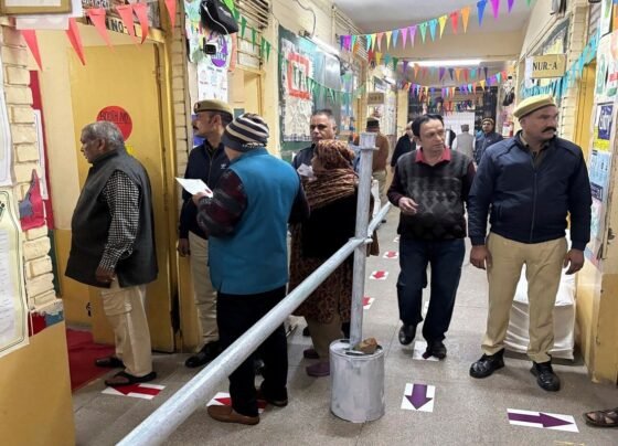 Delhi Chunav 2025 Voting LIVE