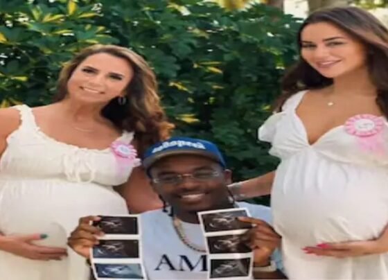 Mother and daughter became pregnant together