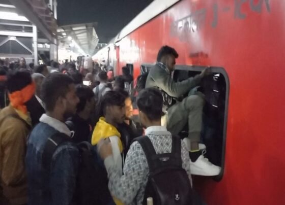 Stone Pelting on Swatantrata Senani Express