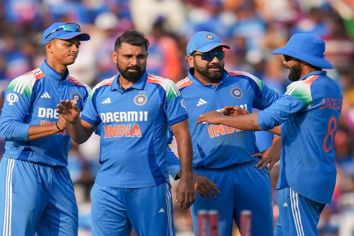 India Vs England 1st ODI LIVE Score Update: भारत ने इंग्लैंड को 4 विकेट से पहला वनडे हराया, शुभमन ने 87 रन बनाए, अक्षर-श्रेयस की फिफ्टी, जडेजा-हर्षित ने 3-3 विकेट लिए