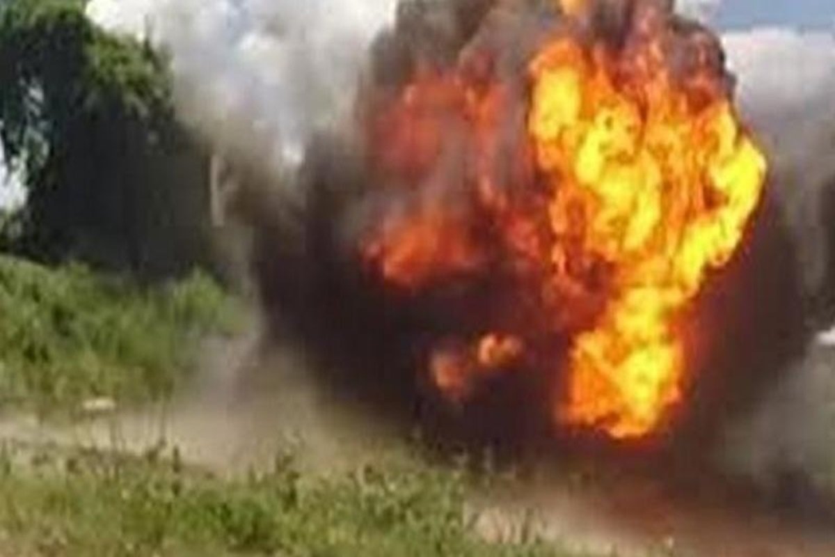 IED Blast in Narayanpur : नारायणपुर में नक्सलियों का हमला, IED ब्लास्ट की चपेट में आने से 1 जवान घायल…