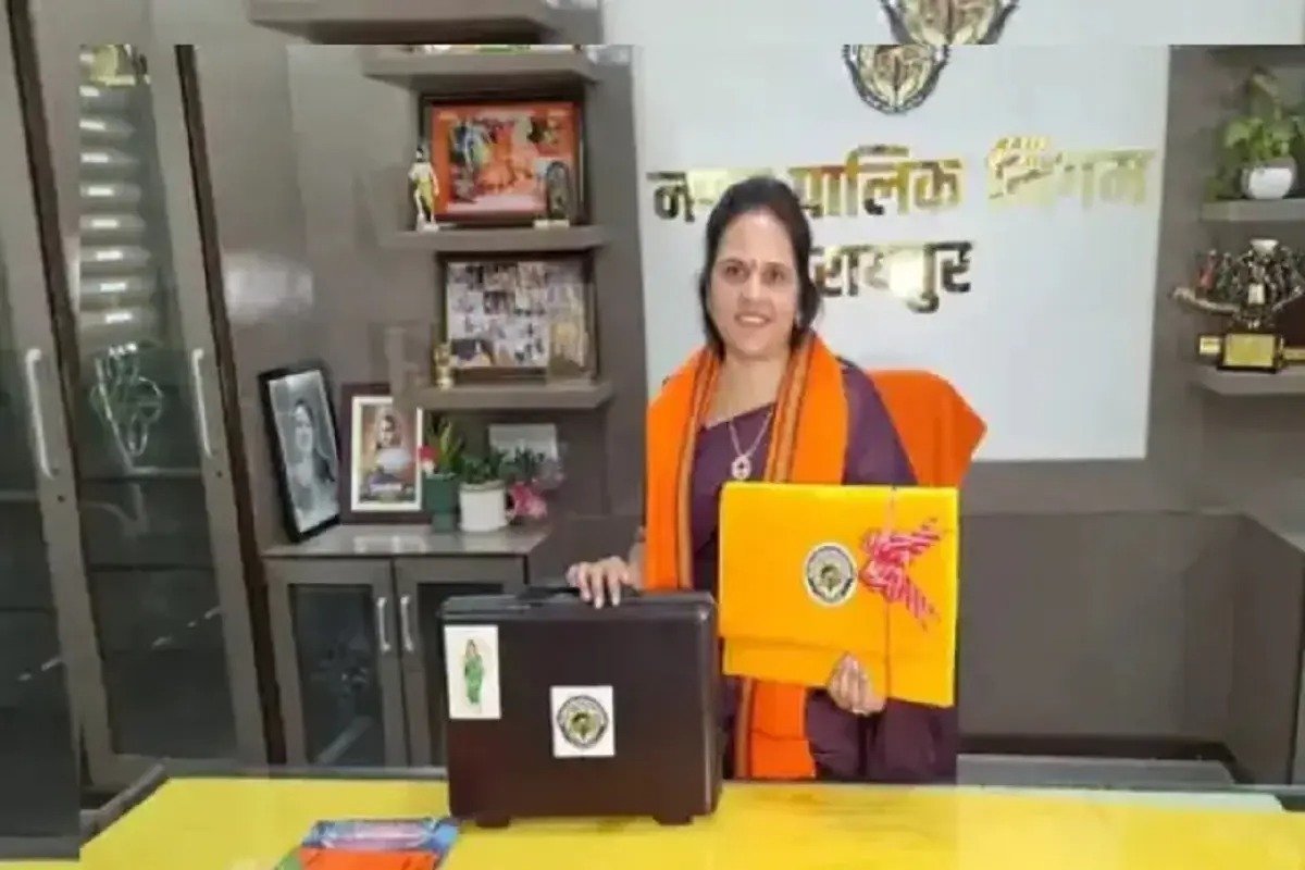 Raipur Nagar Nigam Budget 2025: मेयर मीनल चौबे ने पेश किया 1528 करोड़ 73 लाख 83 हजार रुपए का बजट, मिली कई बड़ी सौगातें
