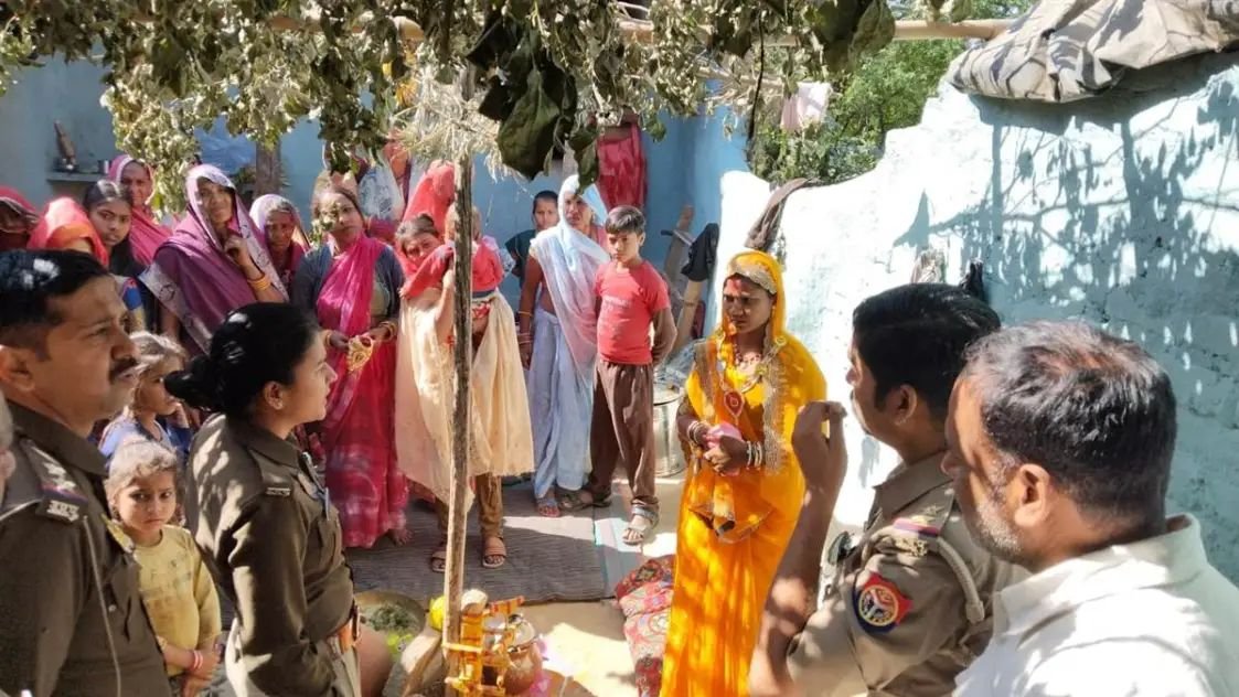 धूमधाम से हो रही थी शादी, पुलिस पहुंची और बिगड़ गया खेल; बिन दुल्हन लौटी बारात