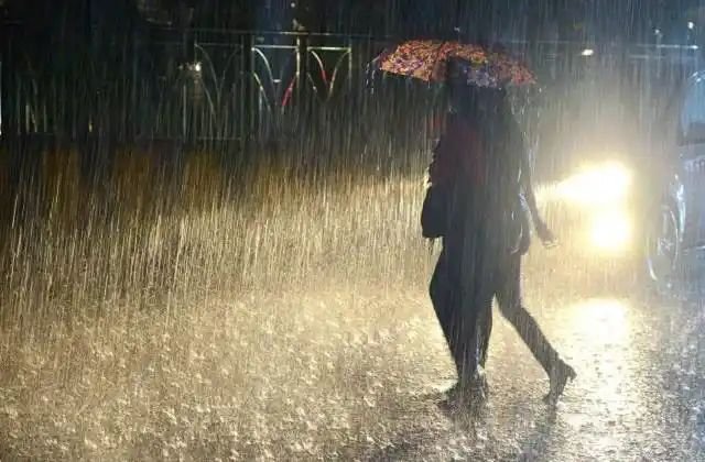 Rain Alert: मौसम दिखाएगा उग्र रूप, इन राज्यों में अगले 6 दिनों तक होगी भीषण बारिश, IMD ने जारी किया अलर्ट