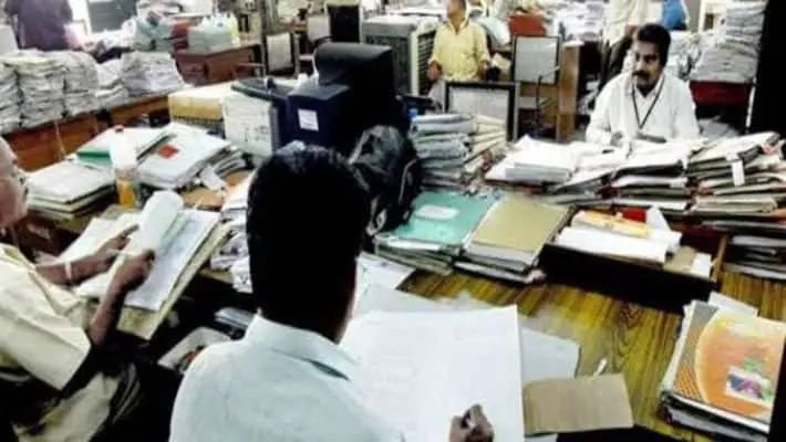 त्योहारों में भी करनी होगी ड्यूटी, इस विभाग के कर्मचारियों की छुट्टी हुई रद्द?