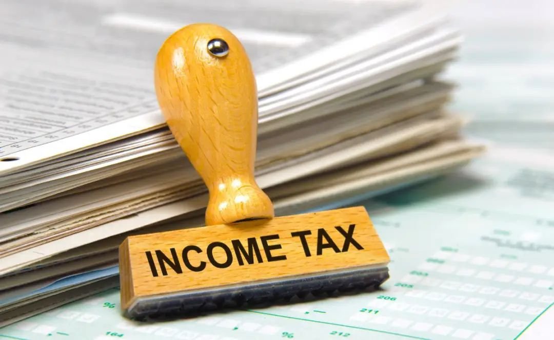 New Tax Rule : 1 अप्रैल से बदल जाएंगे Income Tax के ये 10 बड़े नियम, हर टैक्सपेयर्स के लिए जानना जरूरी