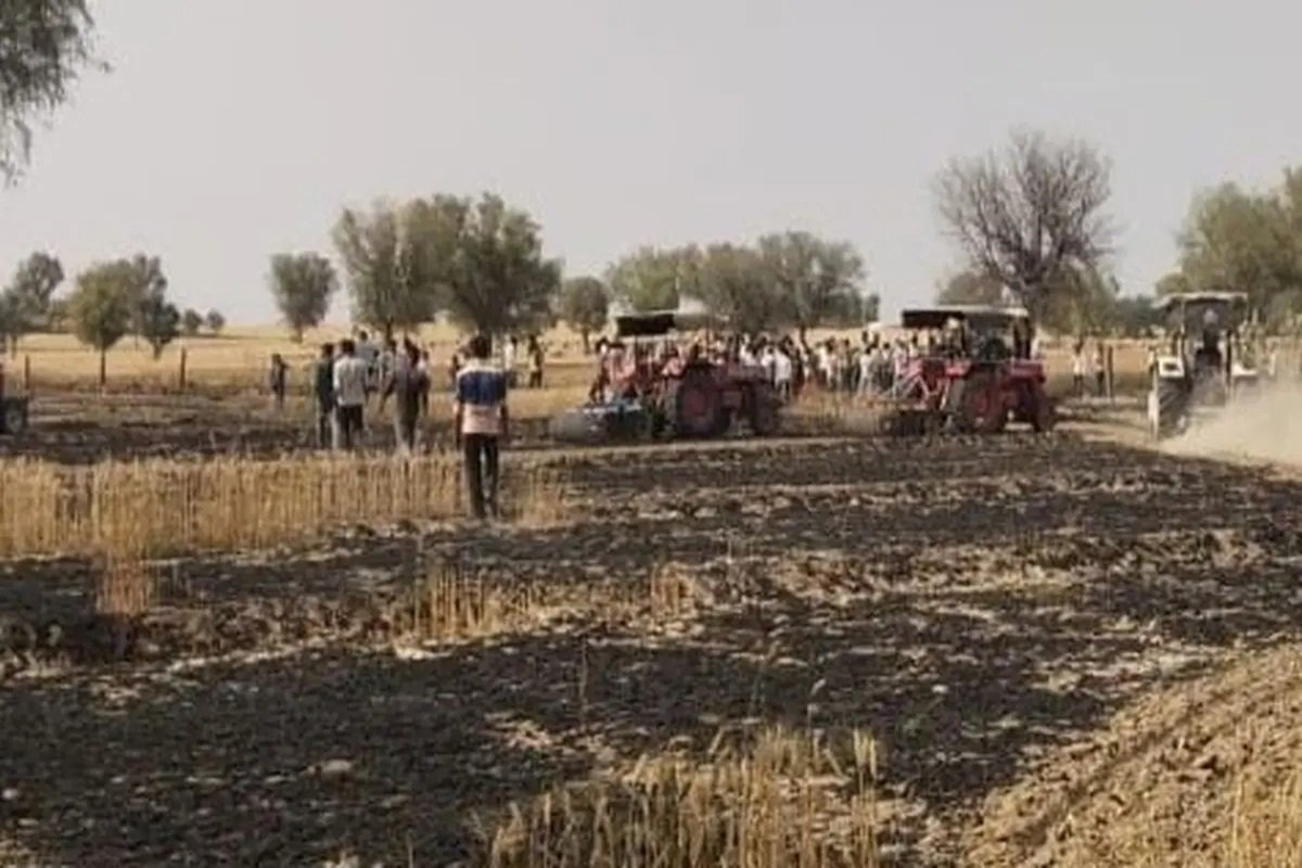 एक दर्जन किसानों के खेतों में लगी आग, करीब 60 बीघा भूमि पर गेहूं की फसल जली