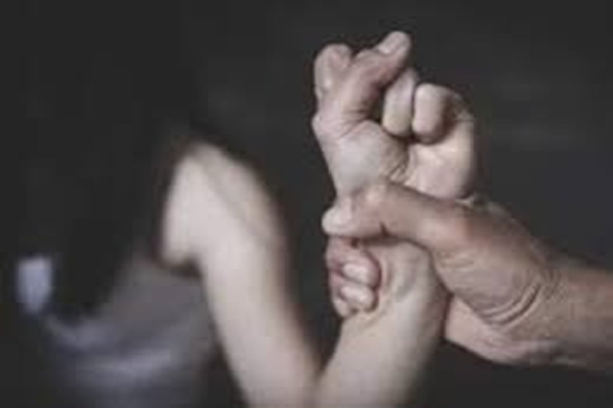 Durg Crime News: दोस्त ने मूक बधिर लड़की के साथ की घिनौनी हरकत, पीड़िता ने इशारों में बयां की आपबीती