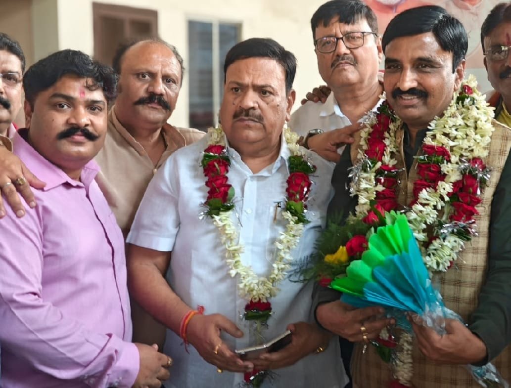 Raipur News: सेवानिवृत्तों के लिए छग कर्मचारी-अधिकारी फेडरेशन ने किया पेंशनर्स फोरम का गठन, बीपी शर्मा बने संजोजक, कार्यकारिणी में इन्हें मिली जगह