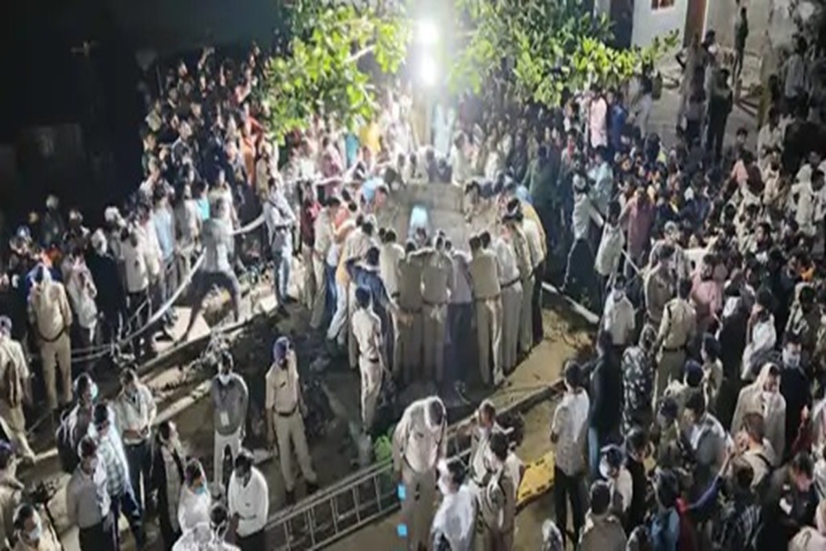 बड़ा हादसा : कुएं में डूबे 8 लोग, जहरीली गैस बनने से 7 की मौत, रेस्क्यू जारी