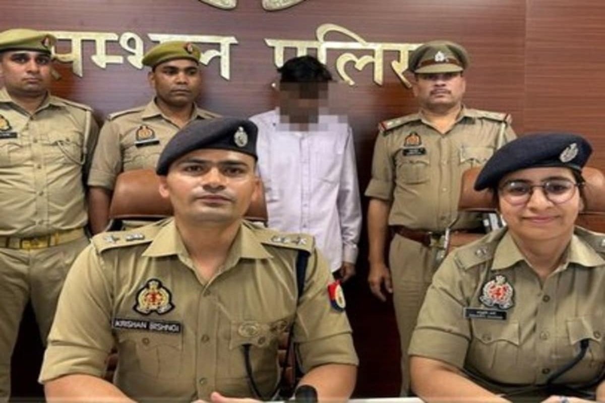 प्राइवेट पार्ट की पूजा और धनवर्षा के लिए लड़कियों की सप्लाई करने वाला भी गिरफ्तार, मोबाइल से मिले अश्लील वीडियो