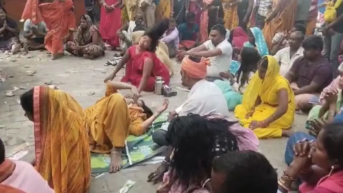 एक ऐसा गांव, जहां हर साल लगता है भूतों का मेला, UP ही नहीं इन 4 राज्यों से भी आते हैं लोग