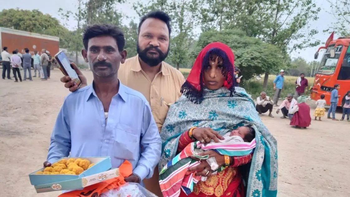 पाकिस्तान की महिला ने अटारी बॉर्डर पर बेटी को दिया जन्म, बच्ची का नाम सुनकर आप भी कहेंगे वाह!