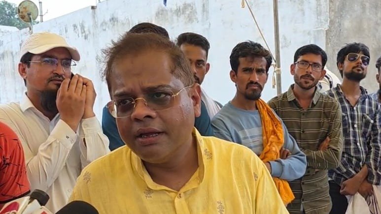 “मूर्ति लगेगी या मेरी अर्थी उठेगी”–अमित जोगी का प्रशासन को अल्टीमेटम, अजीत जोगी प्रतिमा प्रकरण गरमाया
