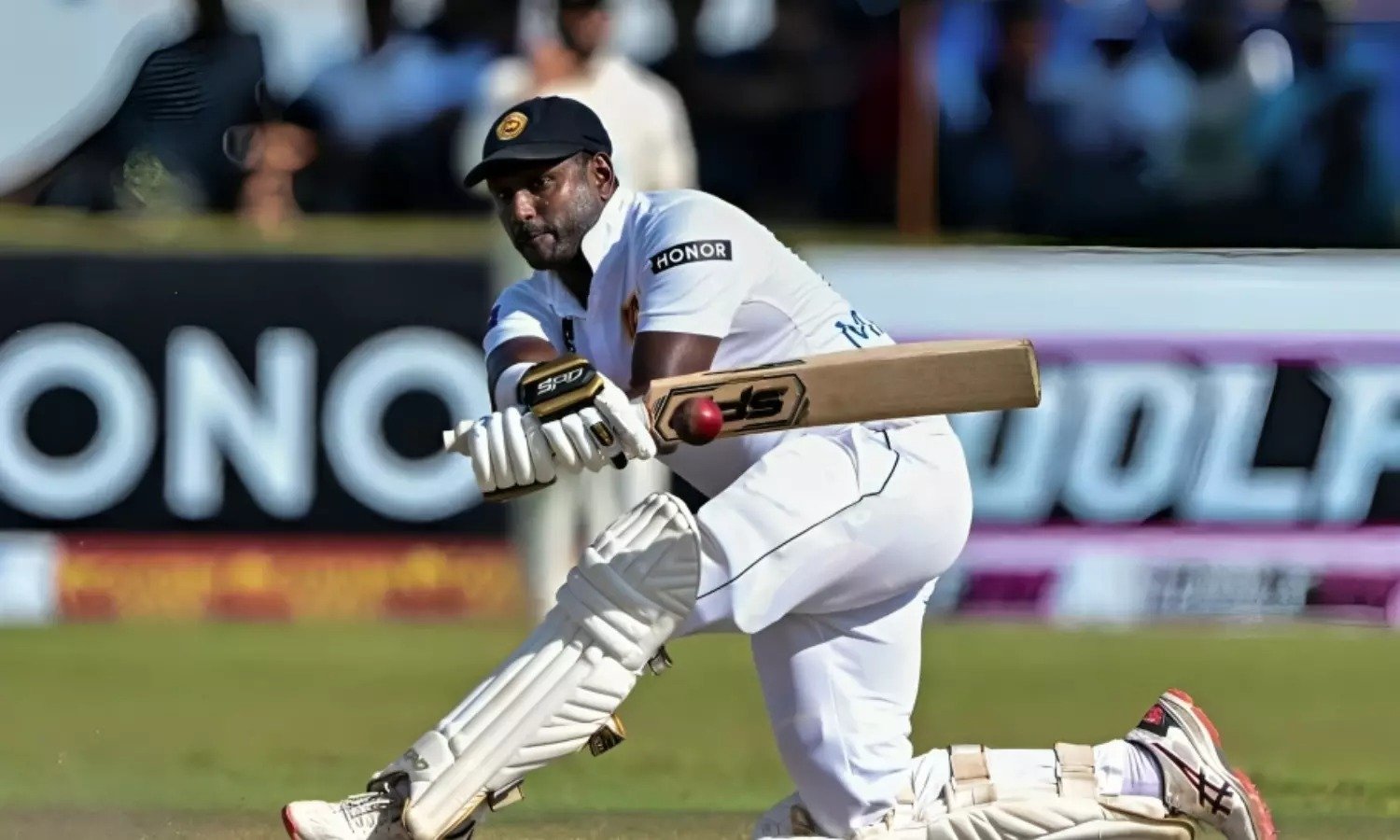 Angelo Mathews Retirement: रोहित और कोहली के बाद यह दिग्गज भी टेस्ट क्रिकेट से रिटायर, 17 साल का शानदार करियर समाप्त