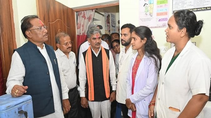 सीएम साय ने आयुष्मान आरोग्य मंदिर का किया औचक निरीक्षण, मरीजों से संवाद कर लिया जायजा, दिए ये निर्देश