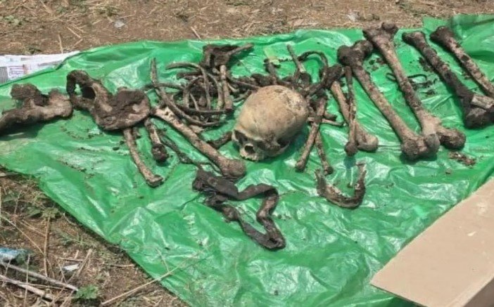 गोदाम के पीछे सेप्टिक टैंक में मिली चार साल पुरानी खोपड़ी, नरकंकाल देख उड़े लोगों के होश, मचा हड़कंप