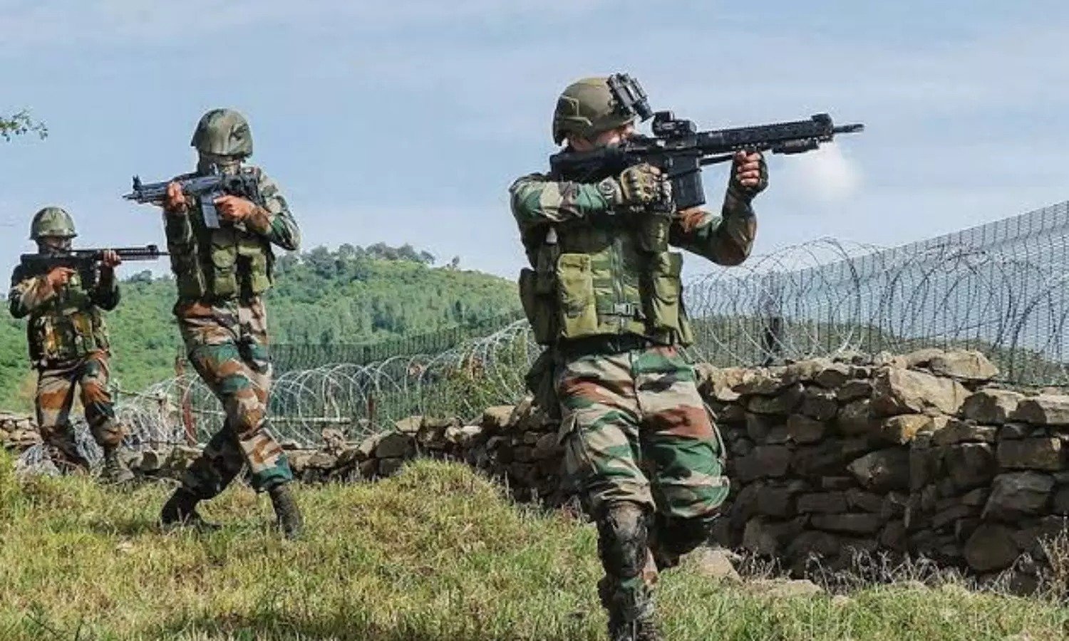 Jammu Kashmir News: ऑपरेशन सिन्दूर से बौखलाए पाकिस्तान ने LoC पर की फायरिंग, 7 लोगों की मौत
