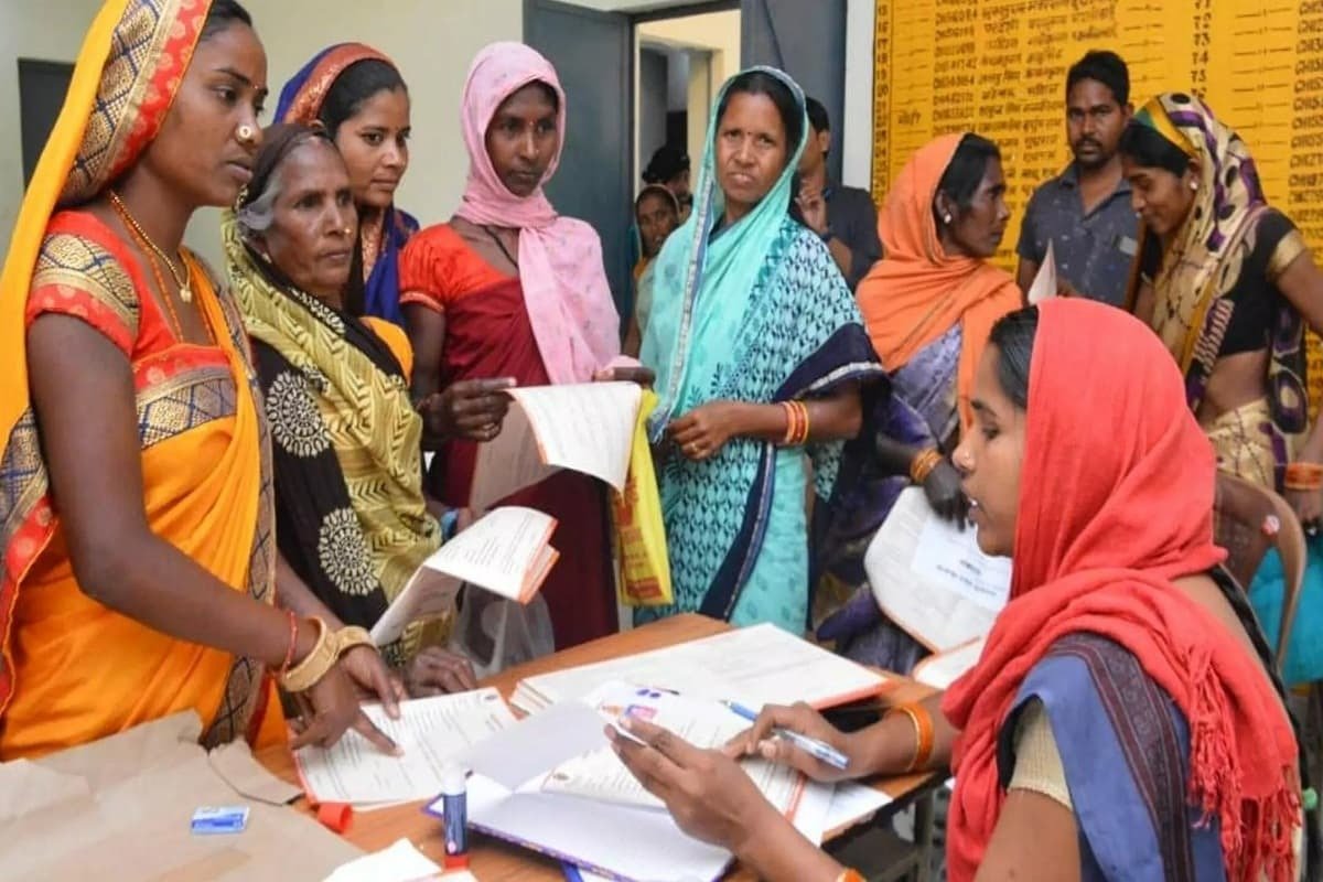 Mahtari Vandan Yojana : तीन हजार महिलाओं के खाते में नहीं आ रही महतारी वंदन की राशि, ये हैं बड़ी वजह