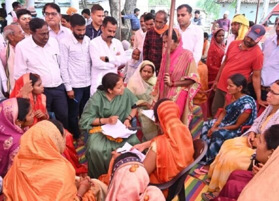 Minister Laxmi Rajwade Got Angry