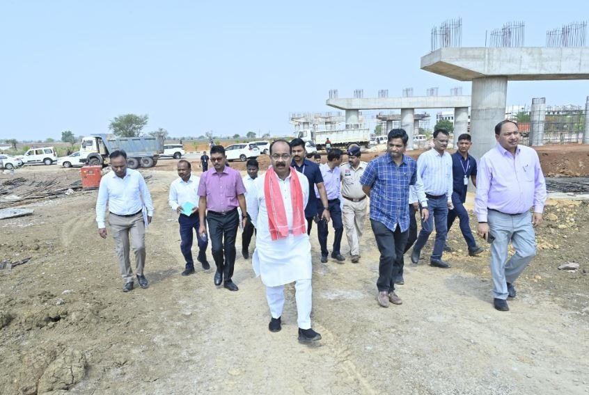 PWD मंत्री अरुण साव ने भारतमाला प्रोजेक्ट का किया निरीक्षण, निर्माण की गुणवत्ता को लेकर ली जानकारी
