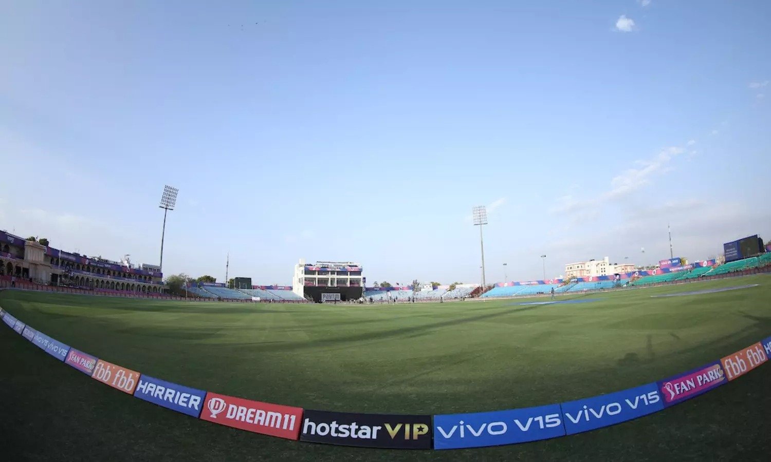 IPL 2025: 6 दिन में तीसरी बार बम की धमकी से मचा हड़कंप, इस स्टेडियम में होने हैं 3 बड़े मुकाबले