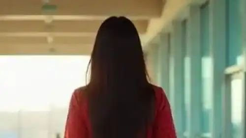 प्रेमी संग जाने पर अड़ी नौ बच्चों की मां, मेहंदी लगाने वाले से हुआ प्यार तो महिला ने कर दी हद पार
