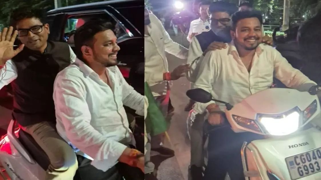 जब ट्रैफिक जाम में फंसे वित्त मंत्री OP चौधरी, तब कार्यकर्ता की एक्टिवा पर बैठकर पहुंचे अपने बंगले