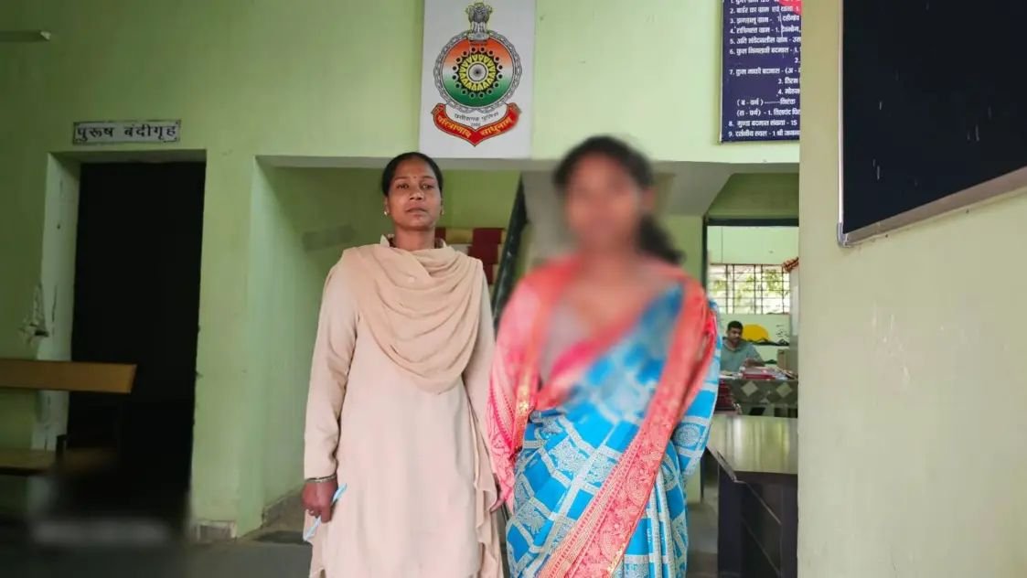 CG NEWS: 9 महीने पहले गायब नाबालिग की तलाश में पुलिस ने खोद डाली थी कब्र, अब बालिग होकर लौटी घर, सब लोग रह गए हैरान