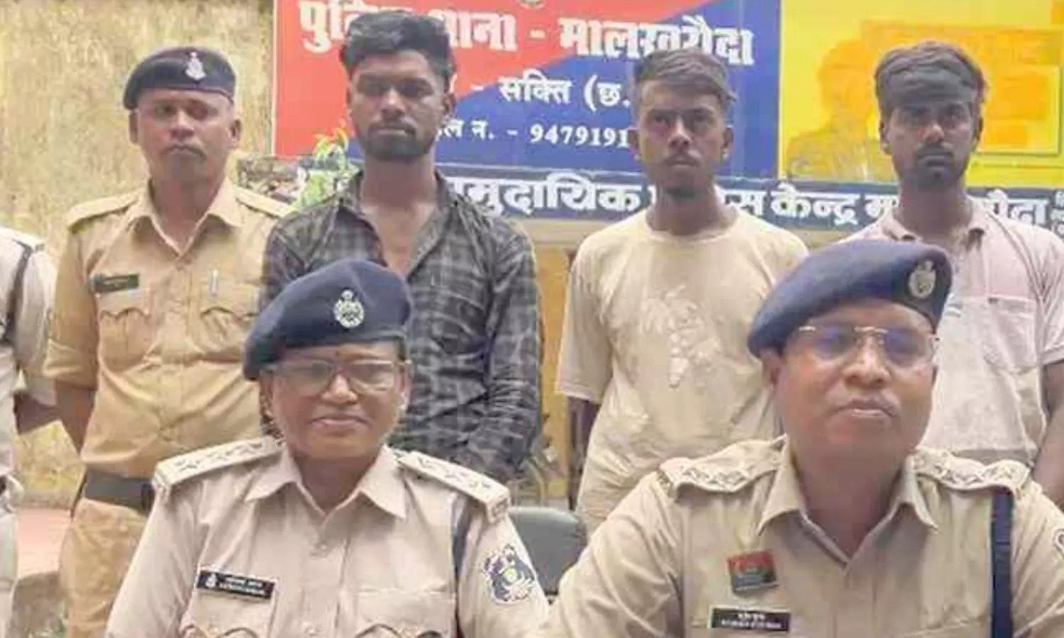 CG News: साइड न देने पर युवक पर कुल्हाड़ी से जानलेवा हमला, पुलिस ने तीन आरोपियों को किया गिरफ्तार