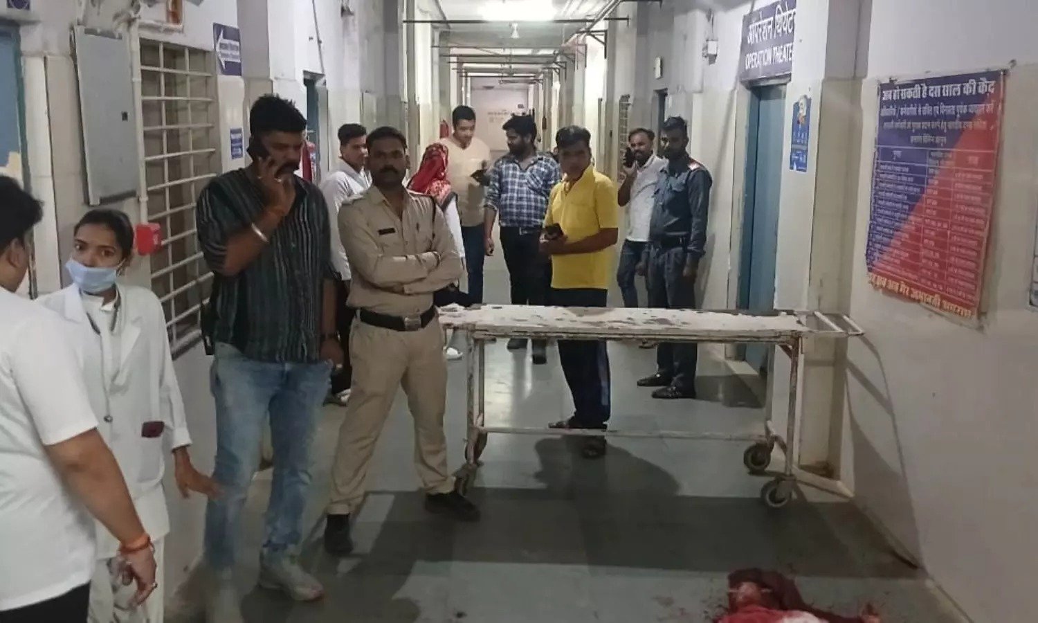 जिला अस्पताल में नर्सिंग छात्रा की दिनदहाड़े हत्या, आरोपी गिरफ्तार, परिजनों की मांग हत्यारे को फांसी हो
