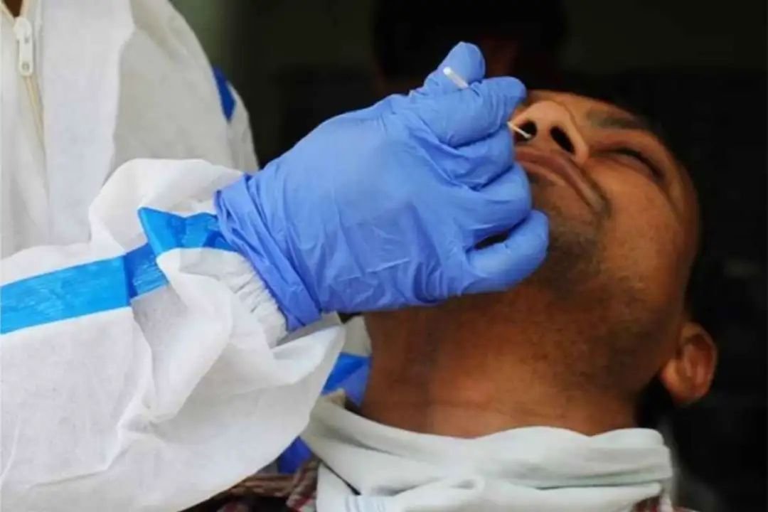 Corona Blast in Chhattisgarh: छत्तीसगढ़ में ताबड़तोड़ बढ़ रहा कोरोना, इतने मरीजों की हुई पुष्टि, स्वास्थ्य विभाग ने दिए निर्देश
