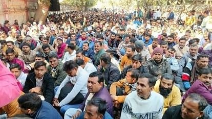 सावन में सरकार ने संविदा कर्मचारियों के लिए लिया बड़ा फैसला, नियुक्ति का किया ऐलान, इन सुविधाओं का भी मिलेगा लाभ