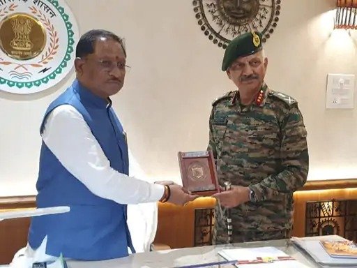 लेफ्टिनेंट जनरल शेखावत ने की CM साय से मुलाकात, राहत बचाव और सैनिक कल्याण को लेकर बनी बड़ी रणनीति!