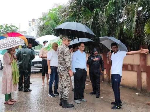 बिलासपुर में 4 घंटे की बारिश से जलभराव, 6 इलाकों की हालत बिगड़ी, व्यवस्था देखने निकले कलेक्टर