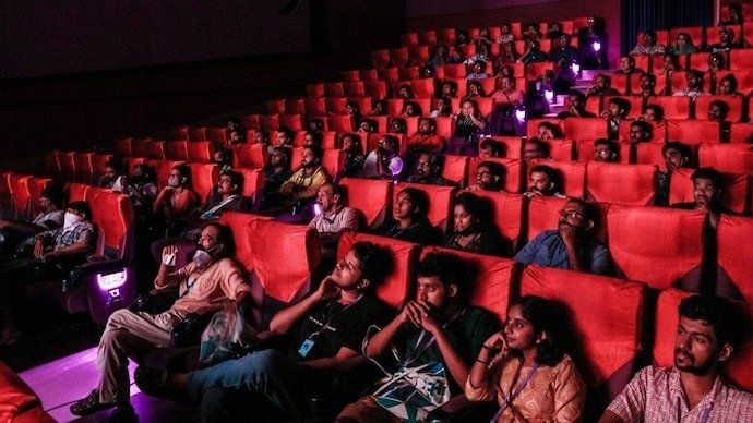 Sunday Cinema Ticket: फिल्म लवर्स के लिए खुशखबरी! रविवार को भी सस्ती मिलेगी टिकट, आदेश जारी