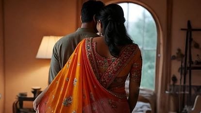 Wife Sex With Lover : प्रताड़ित करने की हदें पार, पत्नी ने पति के सामने किया प्रेमी के साथ सेक्स, बोली- कम से कम तू ये देखकर तो मरेगा ही..