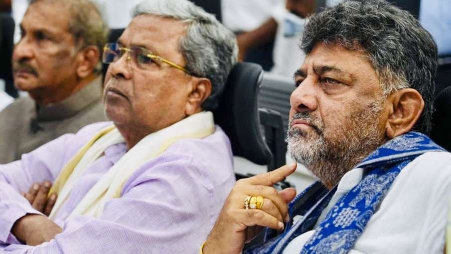 क्या बदला जाएगा कर्नाटक का मुख्यमंत्री? सिद्धारमैया और डीके शिवकुमार पहुंचे दिल्ली, सियासी हलचल तेज