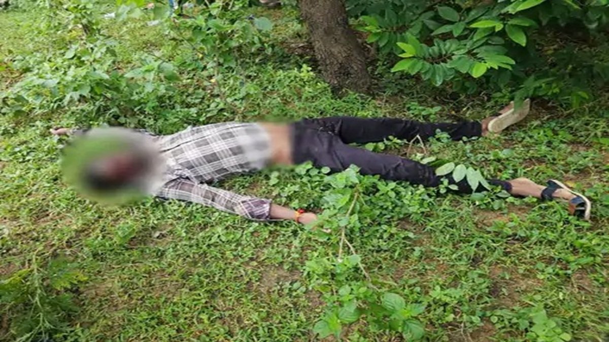 Arang Murder Suspicion : आरंग में मिली युवक की लाश, मुंह पर गंभीर चोट के निशान, जांच में जुटी पुलिस