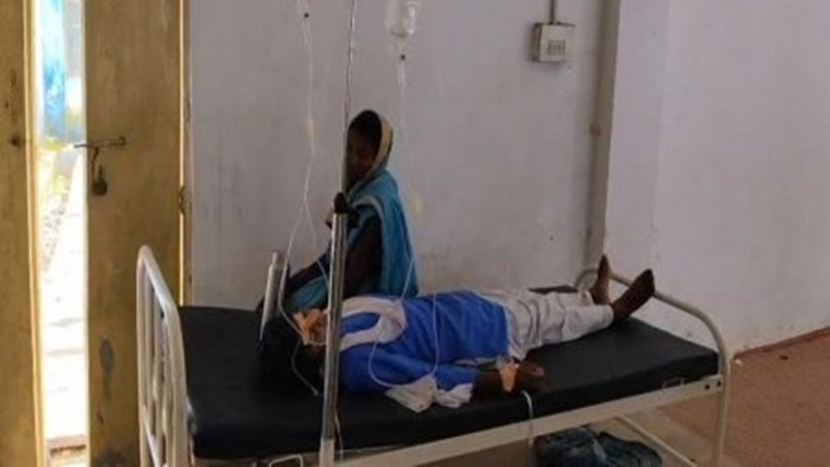 छत्तीसगढ़ में 10वीं की छात्रा ने उठाया खौफनाक कदम, जहर खाकर पहुंची स्कूल, मचा हड़कंप