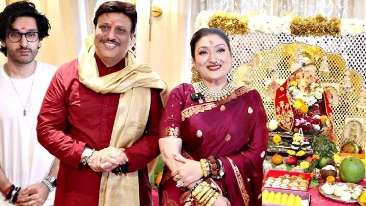 Govinda-Sunita Divorce: तलाक की अफवाहों पर लगा ब्रेक, गणेश चतुर्थी पर साथ दिखे कपल, बोली सुनीता- ‘मेरा पति सिर्फ मेरा है’