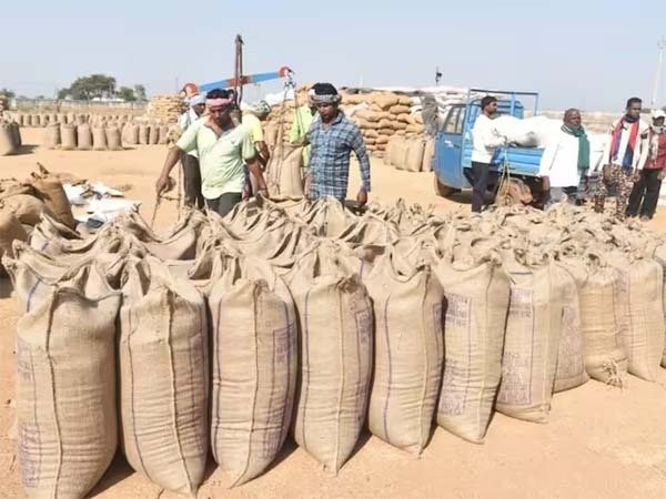 Dhan Kharidi: छत्तीसगढ़ के किसानों के लिए जरूरी खबर, अब ये लोग ही सोसाइटी में बेच पाएंगे धान, साय सरकार ने बनाई नई व्यवस्था