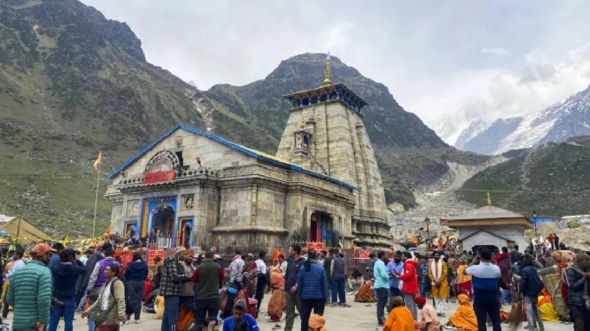 Kedarnath Yatra Suspended : उत्तराखंड में भारी बारिश का रेड अलर्ट, केदारनाथ यात्रा पर लगा ब्रेक, तीन दिन के लिए स्थगित