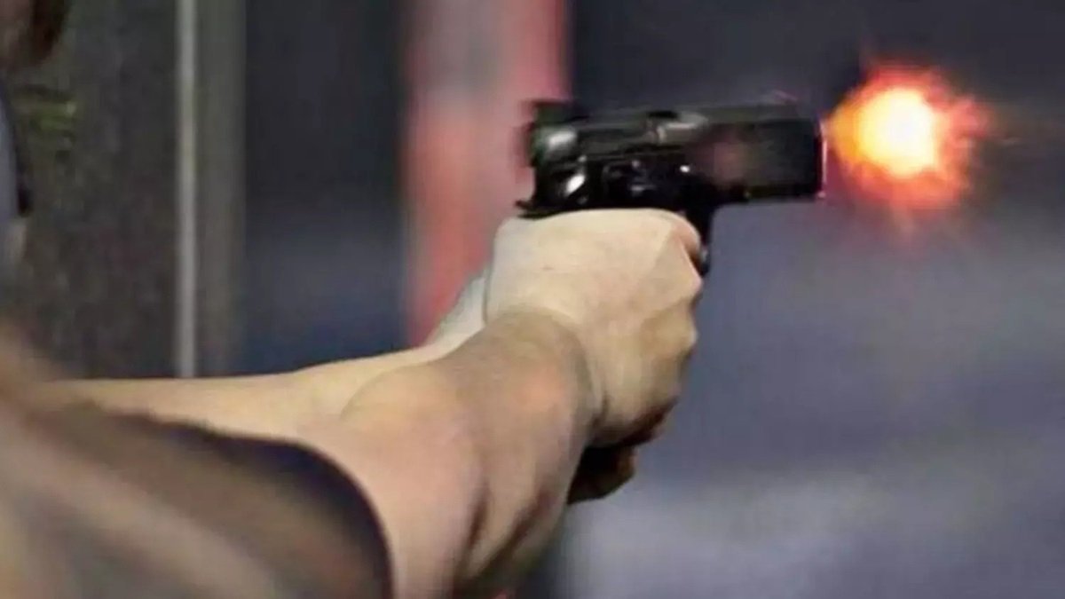 Student Shot Teacher in Uttarakhand : 9वीं के छात्र ने टीचर को मारी गोली, लंच बॉक्स में लेकर आया था तमंचा