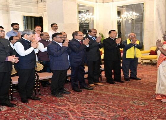 Tribal Leaders Chhattisgarh Met President
