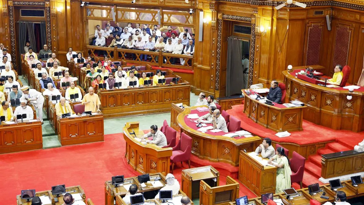 UP Latest News: बढ़ गई मंत्रियों, विधायकों और MLC की सैलरी, सभी प्रकार के भत्ते में भी इजाफा