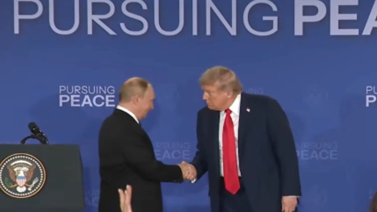 US Russia Alaska Summit: अलास्का में 3 घंटे चली बैठक के बावजूद यूक्रेन-रूस संघर्ष समाधान पर कोई समझौता नहीं