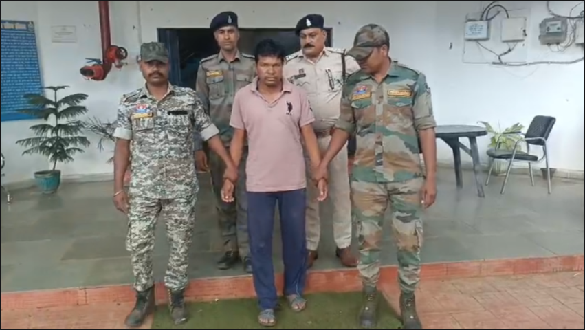 Balrampur News: गर्लफ्रेंड ने फोन उठाना कर दिया बंद, घर में घुसकर बॉयफ्रेंड ने दे दी ये खौफनाक सजा