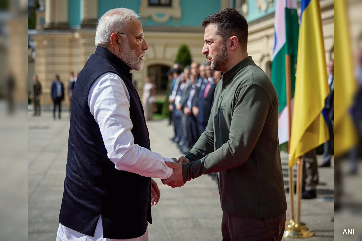 PM Modi Latest News: पीएम मोदी ने चीन जाने से पहले जेलेंस्की से की बात कहा भारत देगा पूरा साथ…
