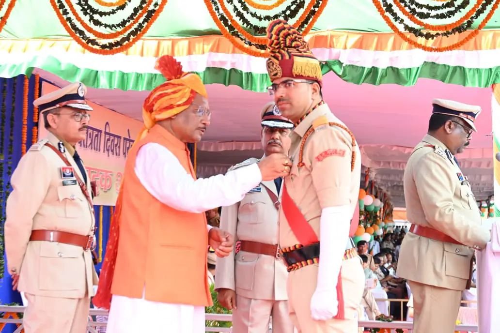 CG News: राजधानी के टाउन हॉल में छत्तीसगढ़ के स्वतंत्रता सेनानियों की गाथा, सीएम साय ने किया छायाचित्र प्रदर्शनी का शुभारंभ
